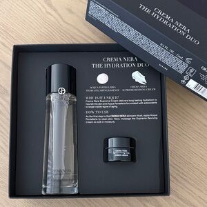 Giorgio Armani Crema Nera Duo Set